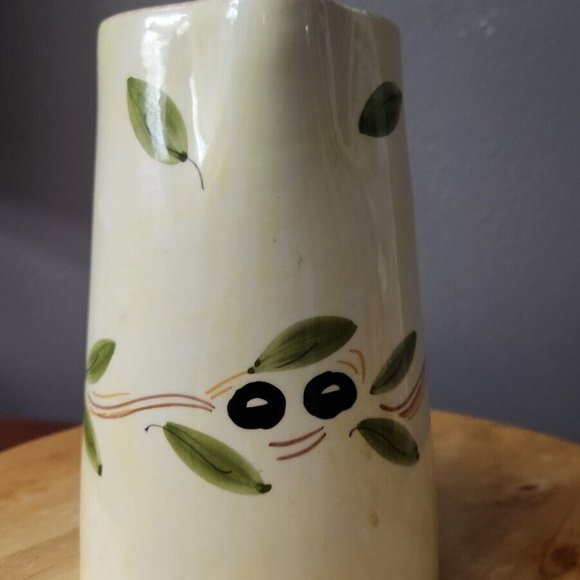 Beautiful Hand Made/Hand Painted Pitcher Made in Italy 20 inch tall - Picture 6 of 13